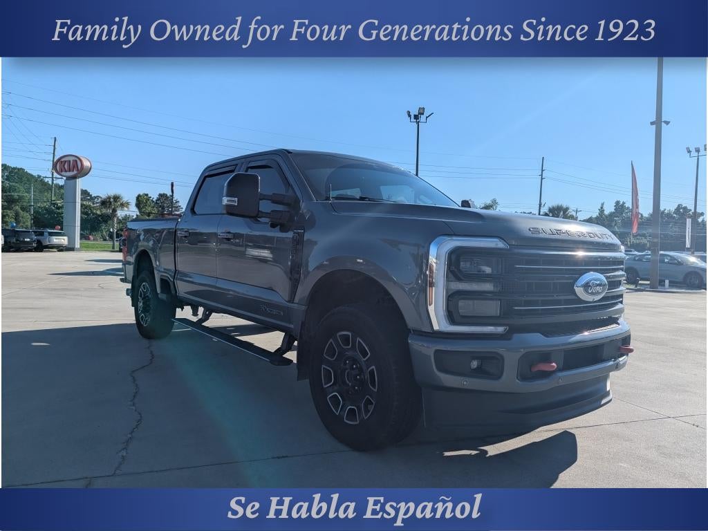 2025 Ford F-250 Platinum 4x4 Crew Cab 8' Box's photo