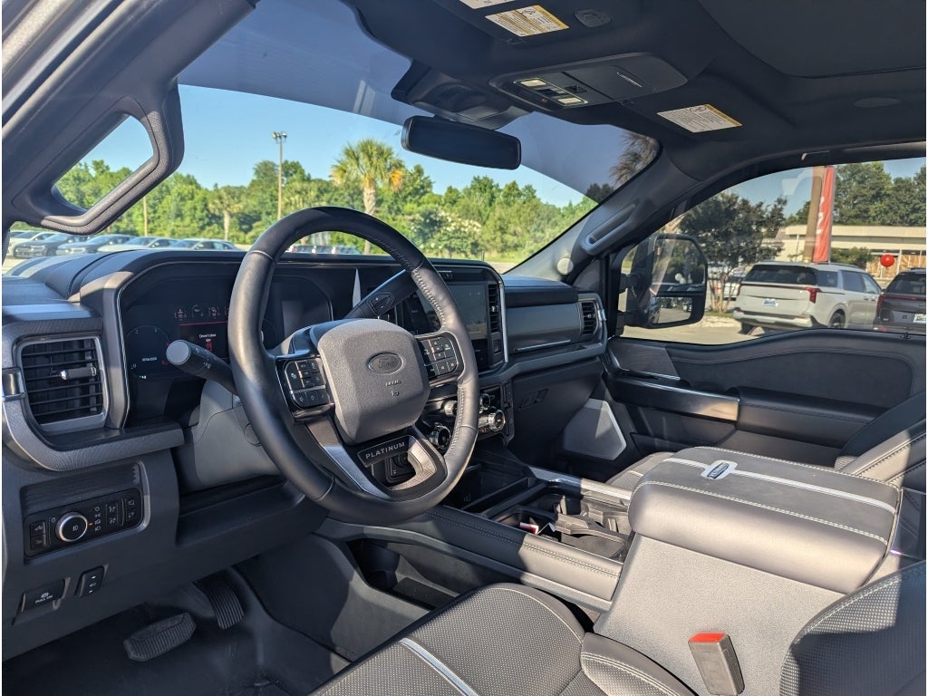 2025 Ford F-250 Platinum