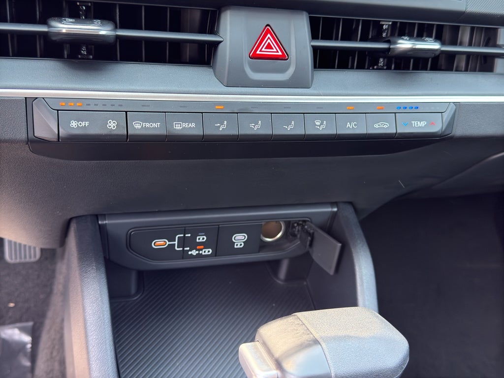 2026 Kia K4 LX
