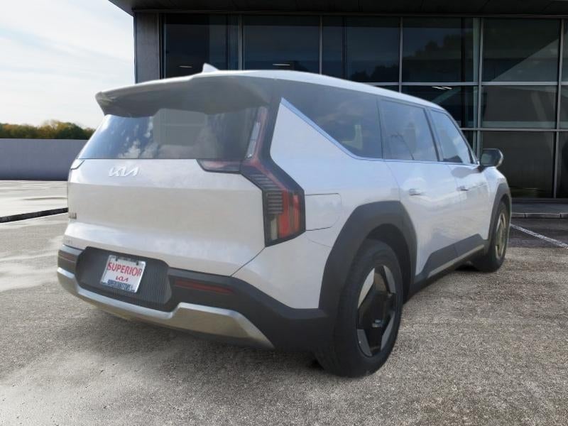 2026 Kia EV9 Light Short Range