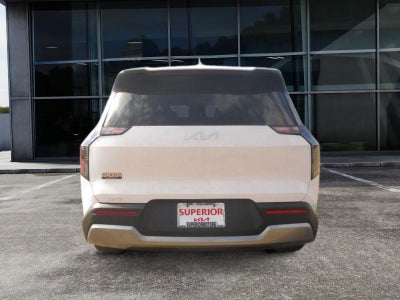 2026 Kia EV9 Light Short Range