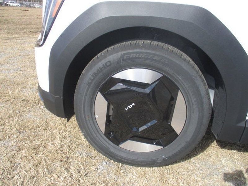 2026 Kia EV9 Light Short Range