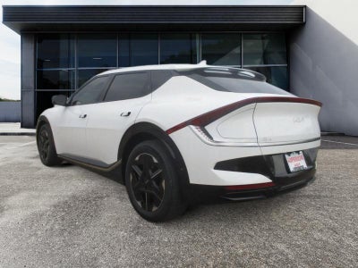 2025 Kia EV6 Wind
