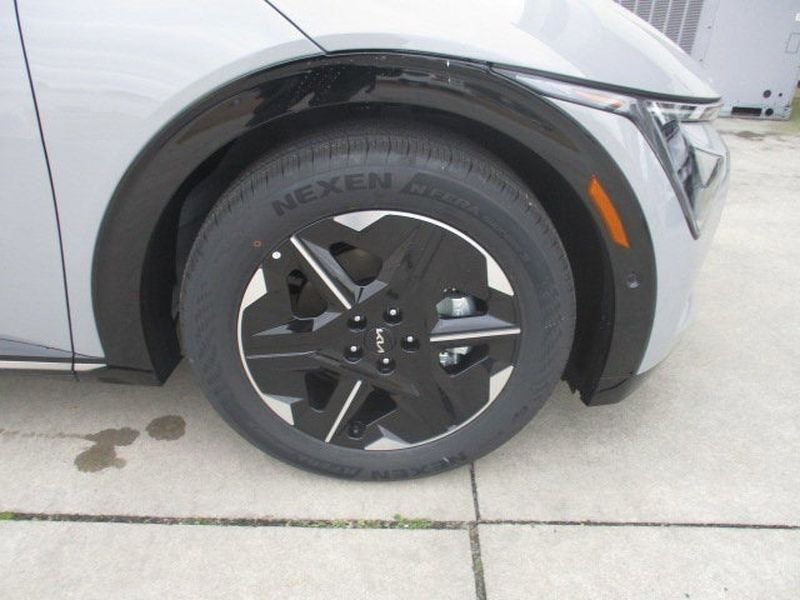2025 Kia EV6 Wind
