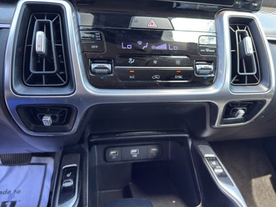 2022 Kia Sorento S