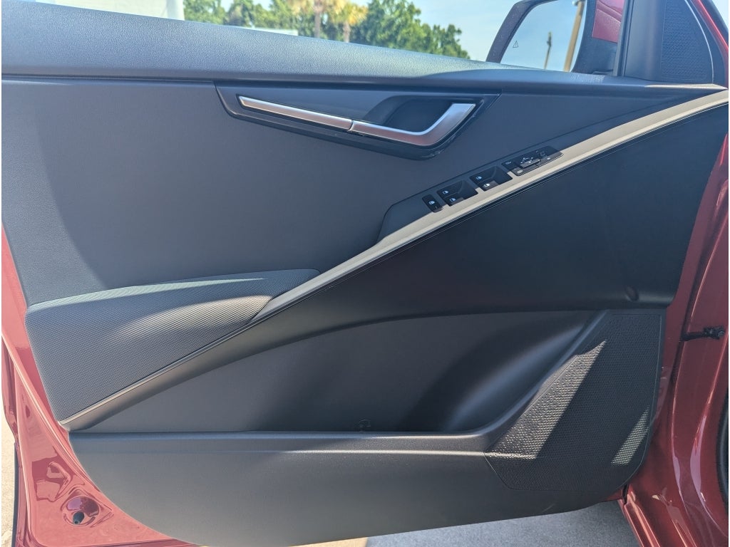 2026 Kia Niro LX