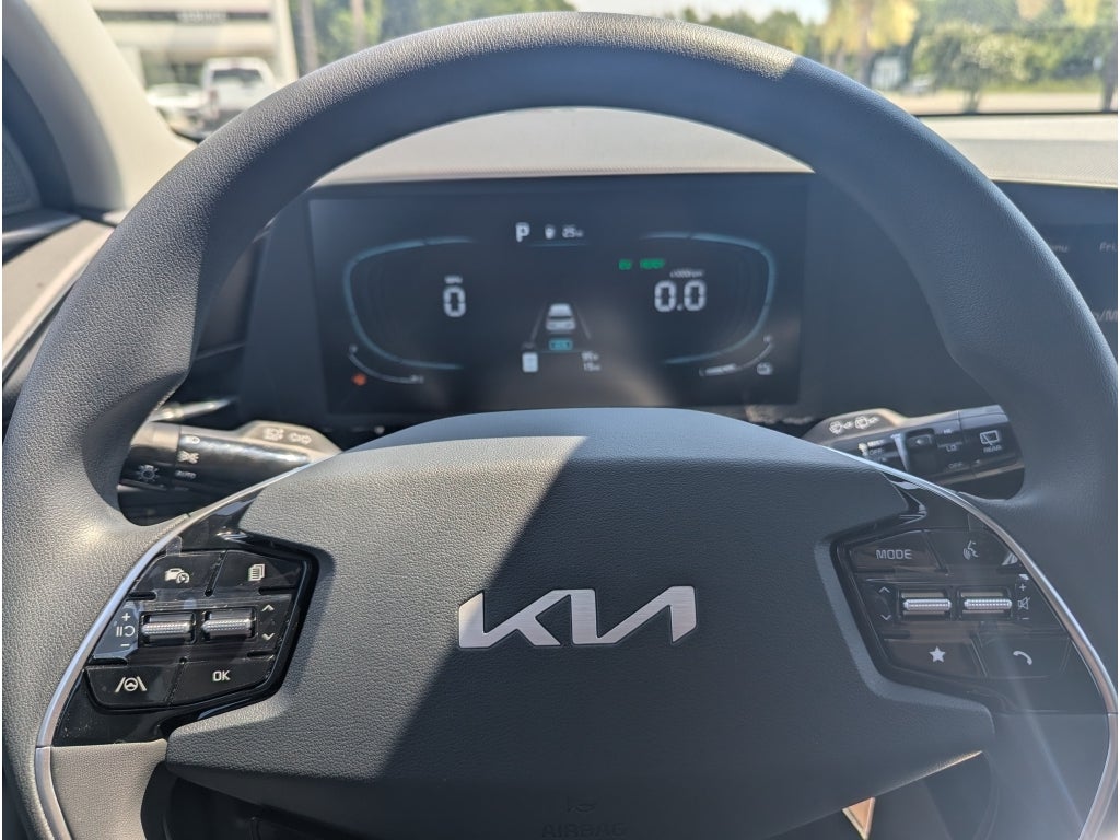 2026 Kia Niro LX