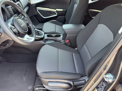 2025 Kia Soul Base