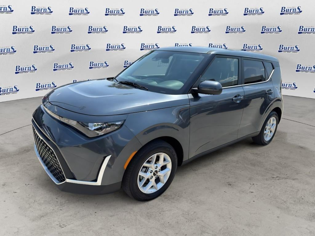 2025 Kia Soul Base
