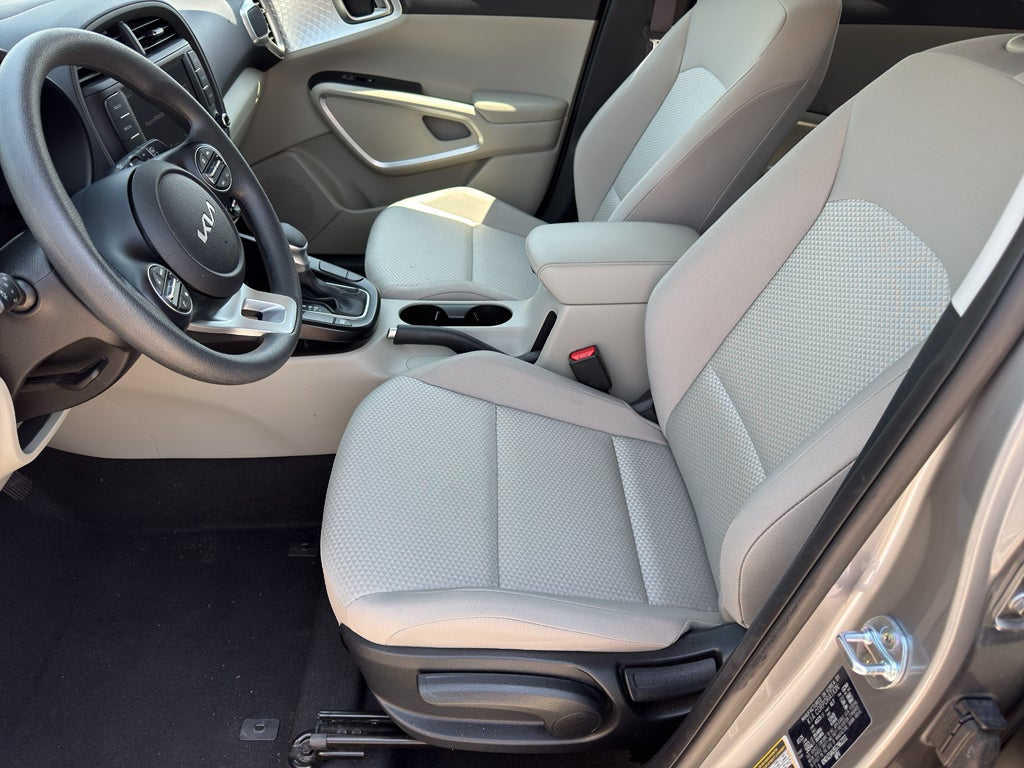 2025 Kia Soul Base