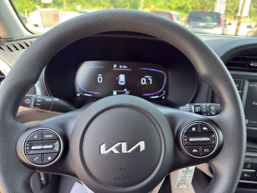 2025 Kia Soul Base