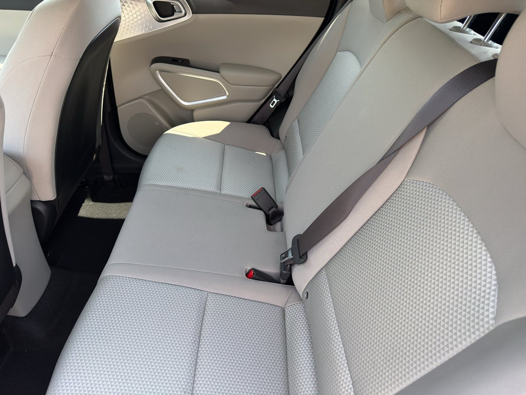 2025 Kia Soul Base