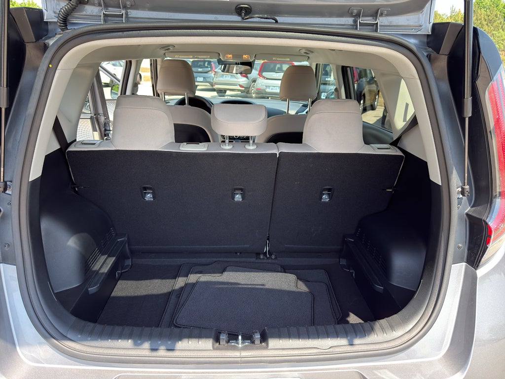 2025 Kia Soul Base