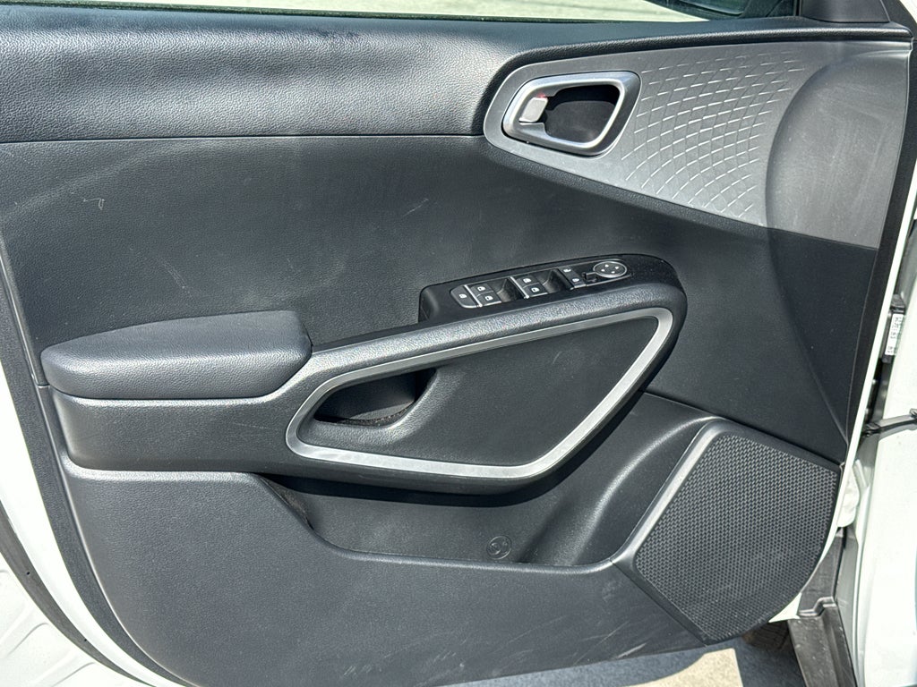 2025 Kia Soul Base