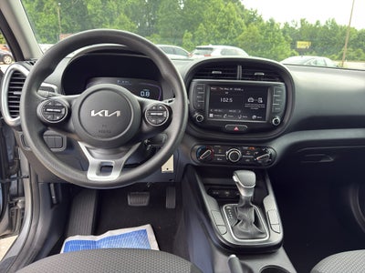 2024 Kia Soul LX