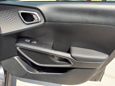 2025 Kia Soul Base
