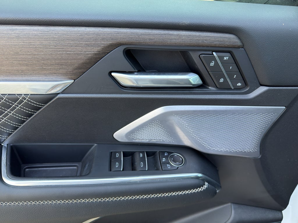 2025 GMC Acadia FWD Denali