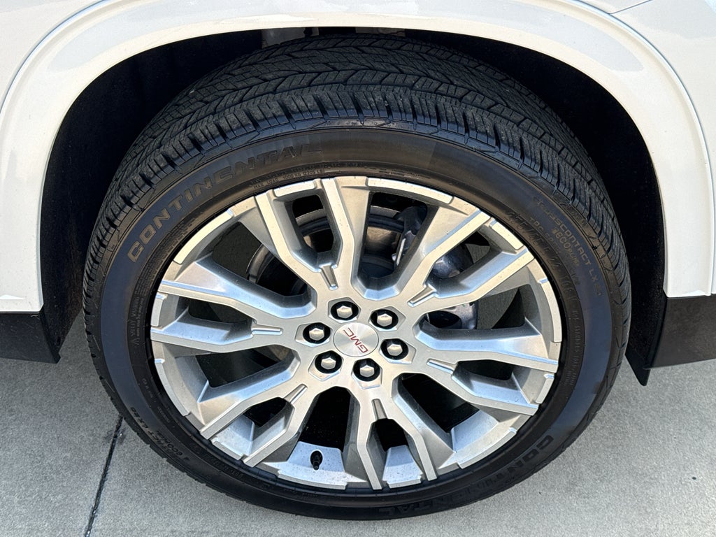 2025 GMC Acadia FWD Denali