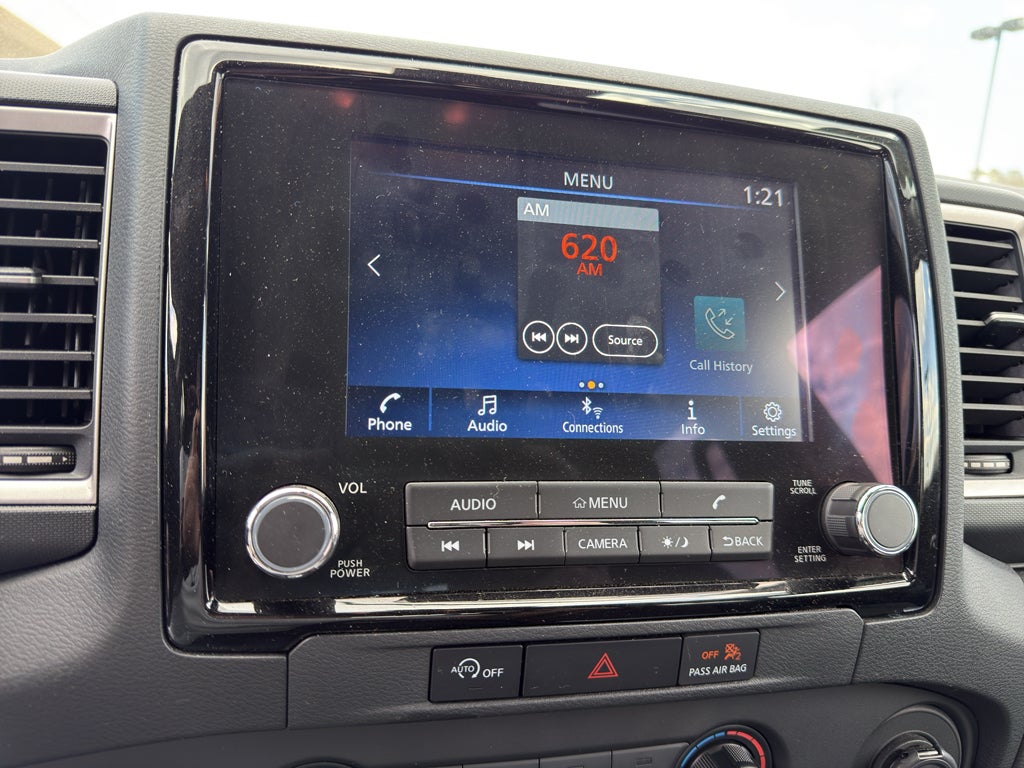 2024 Nissan Frontier SV