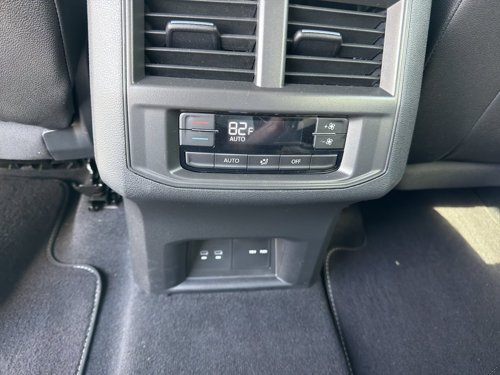 2023 Volkswagen Atlas 2.0T SE w/Technology