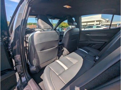 2025 Toyota Camry Hybrid SE