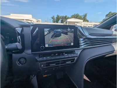 2025 Toyota Camry Hybrid SE