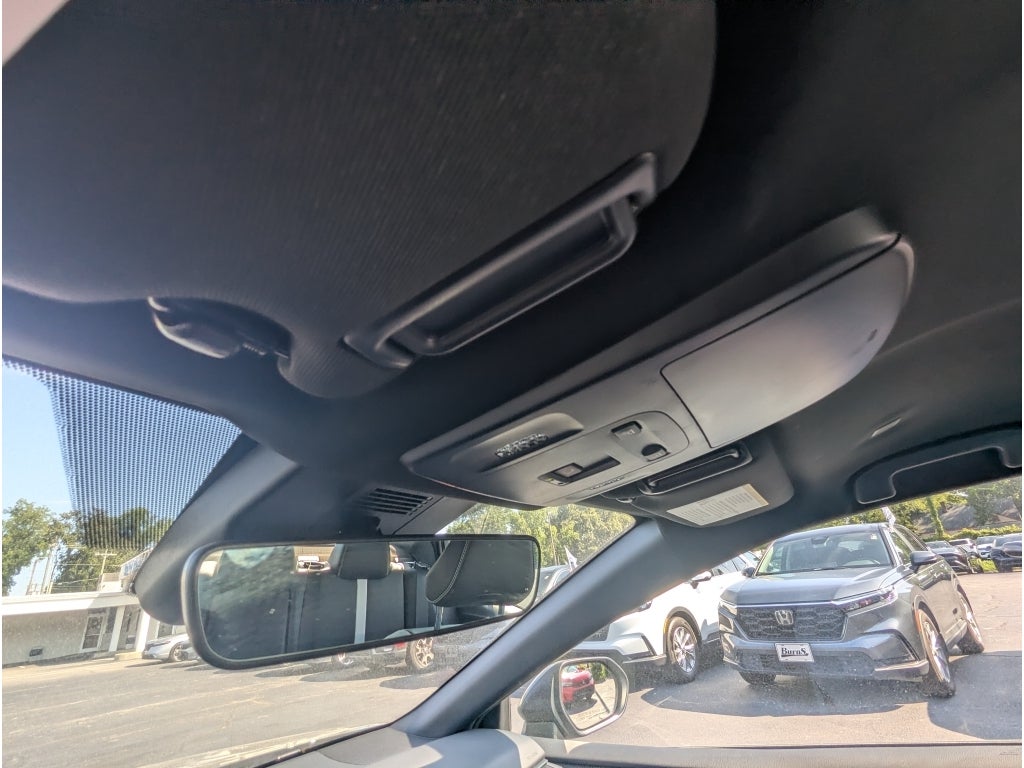 2025 Toyota Camry Hybrid SE