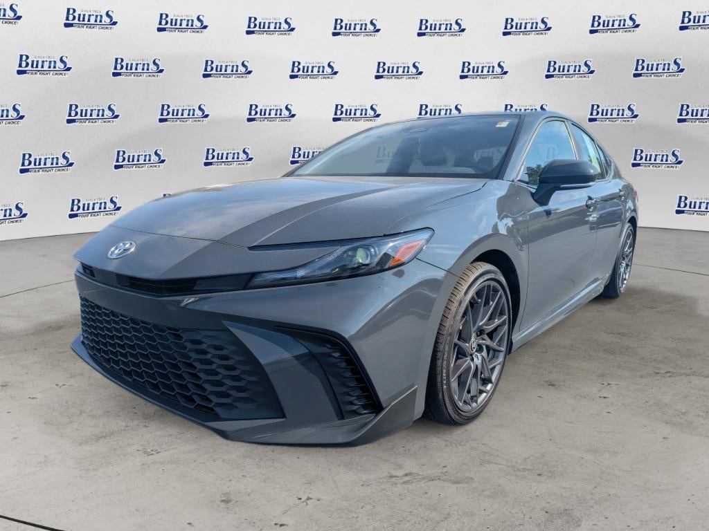 2025 Toyota Camry Hybrid SE
