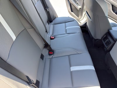 2025 Toyota Camry Hybrid SE