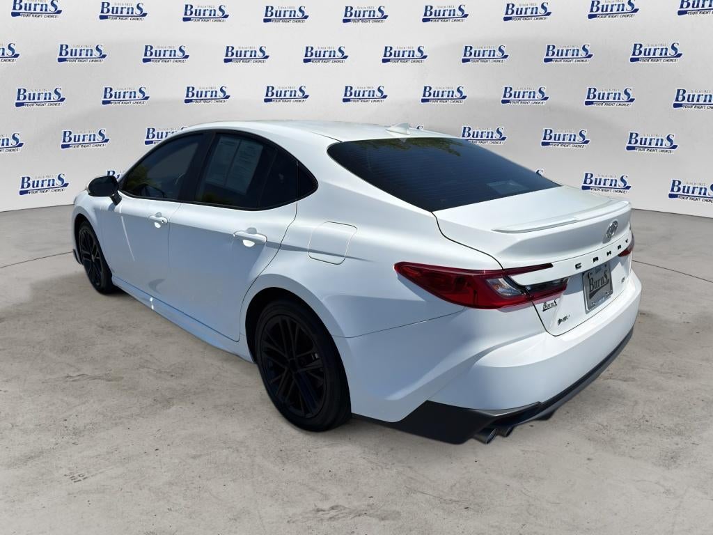 2025 Toyota Camry Hybrid SE