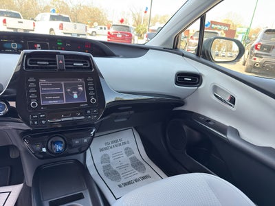 2022 Toyota Prius LE