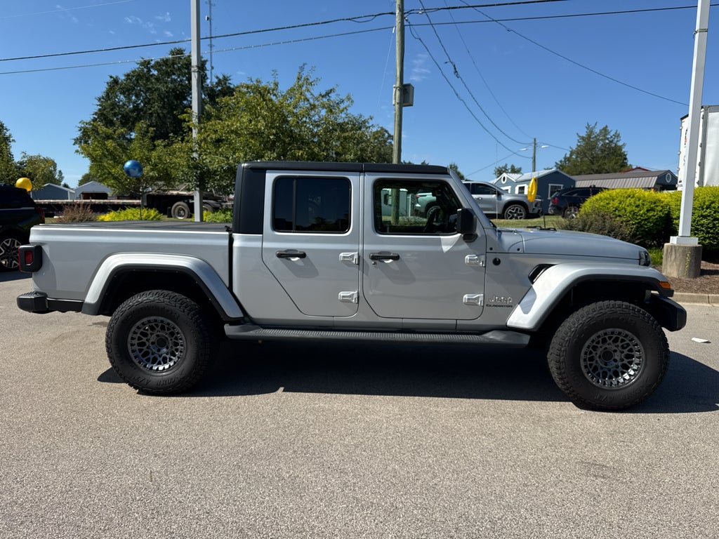 2022 Jeep Gladiator Overland