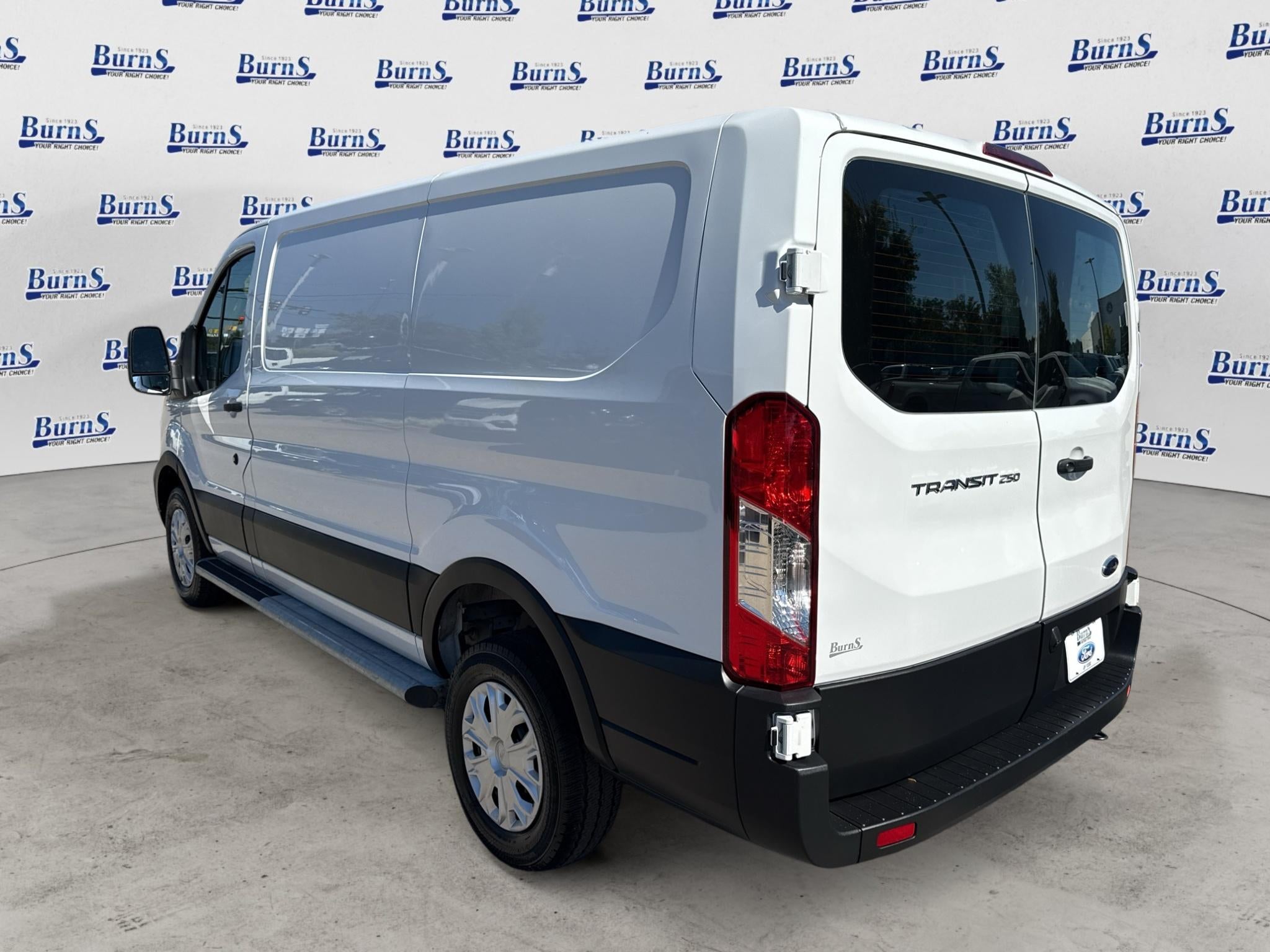 2025 Ford Transit Van Base