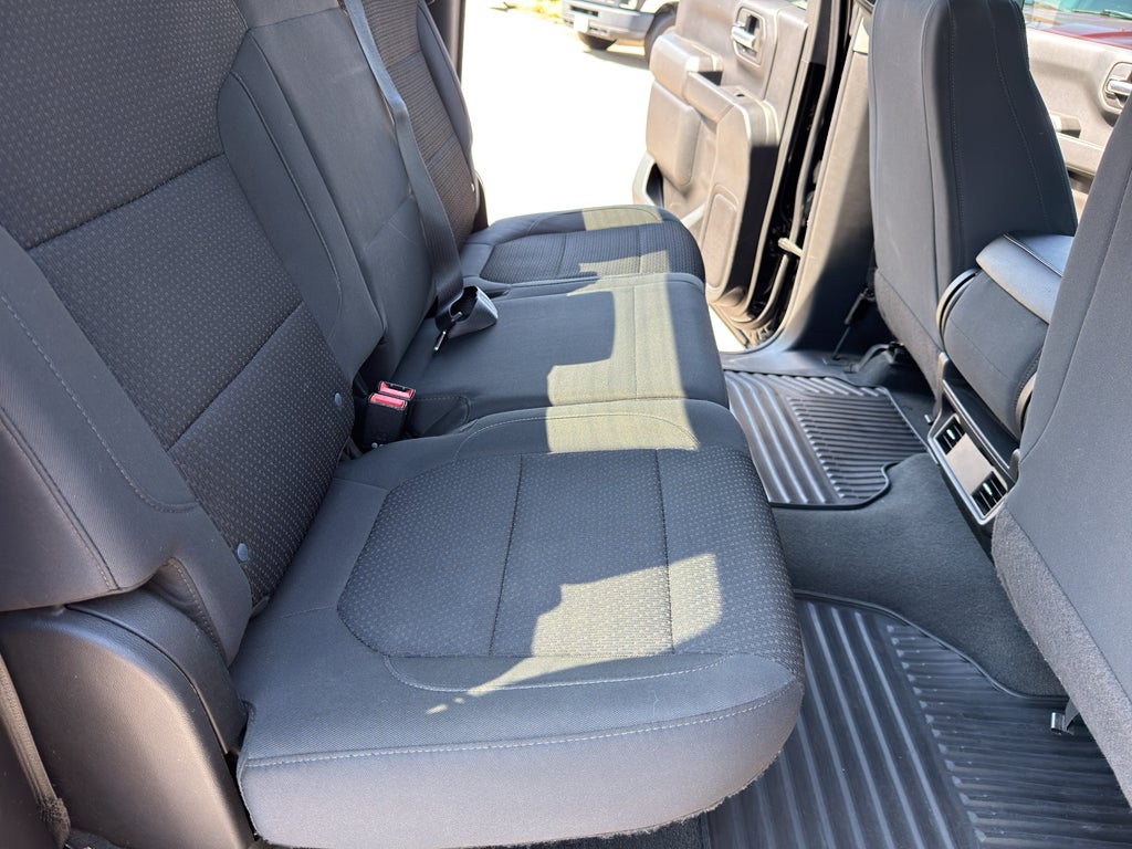 2021 Chevrolet Silverado Custom