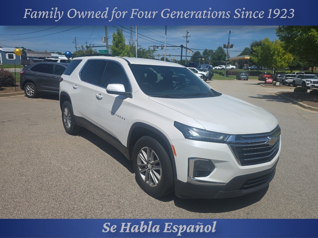 2023 Chevrolet Traverse LT Cloth