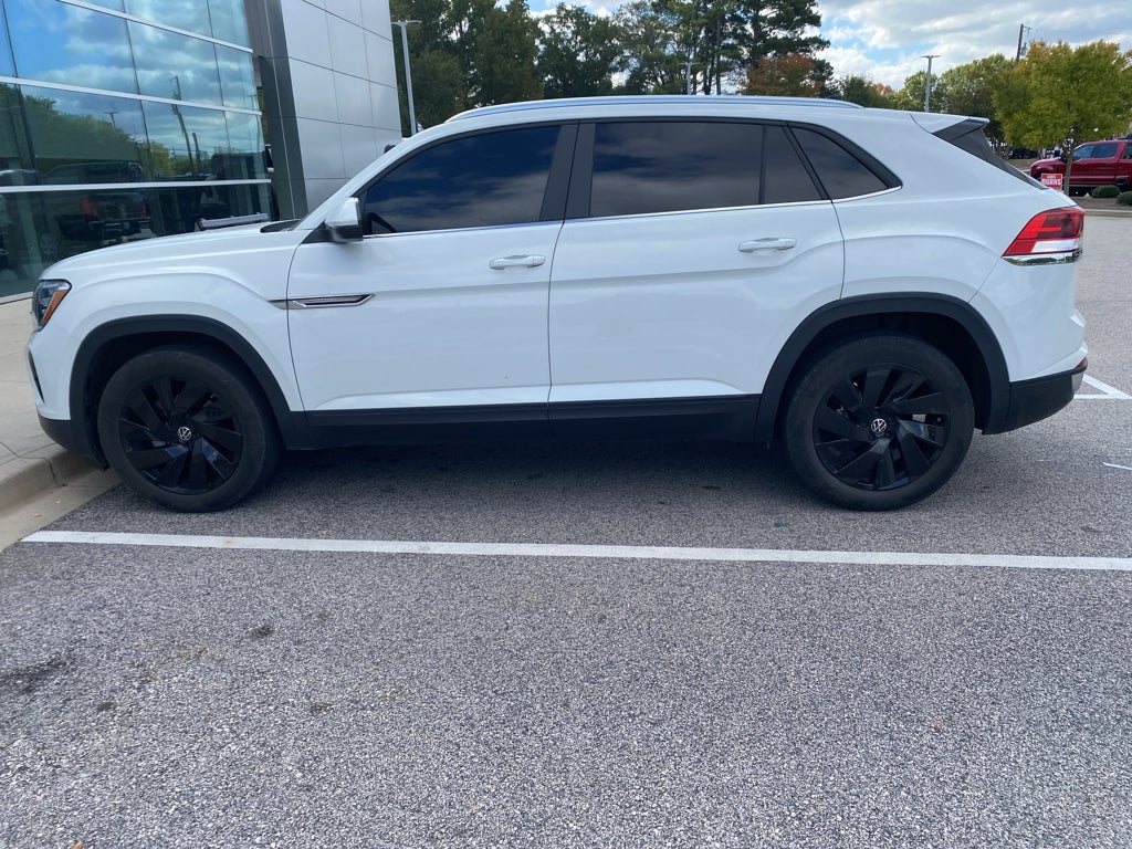 2024 Volkswagen Atlas Cross Sport 2.0T SE w/Technology