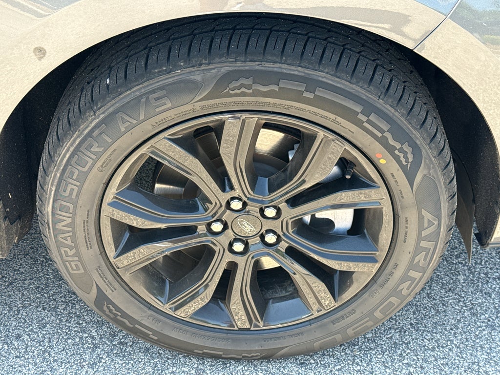 2022 Ford Edge SE