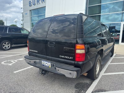 2003 Chevrolet Suburban Base