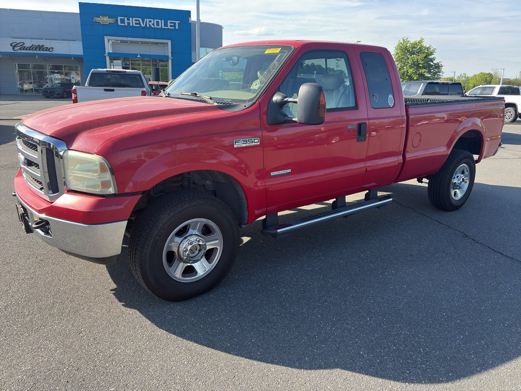 2005 Ford Super Duty F-350 SRW XL