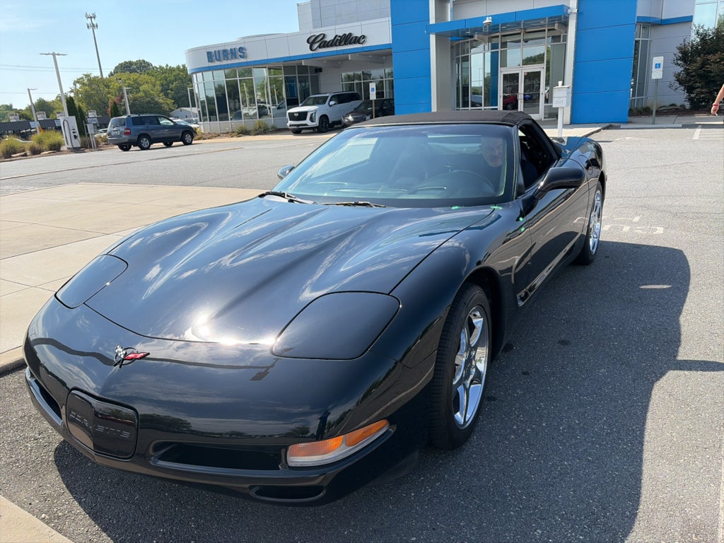 2000 Chevrolet Corvette 2dr Convertible