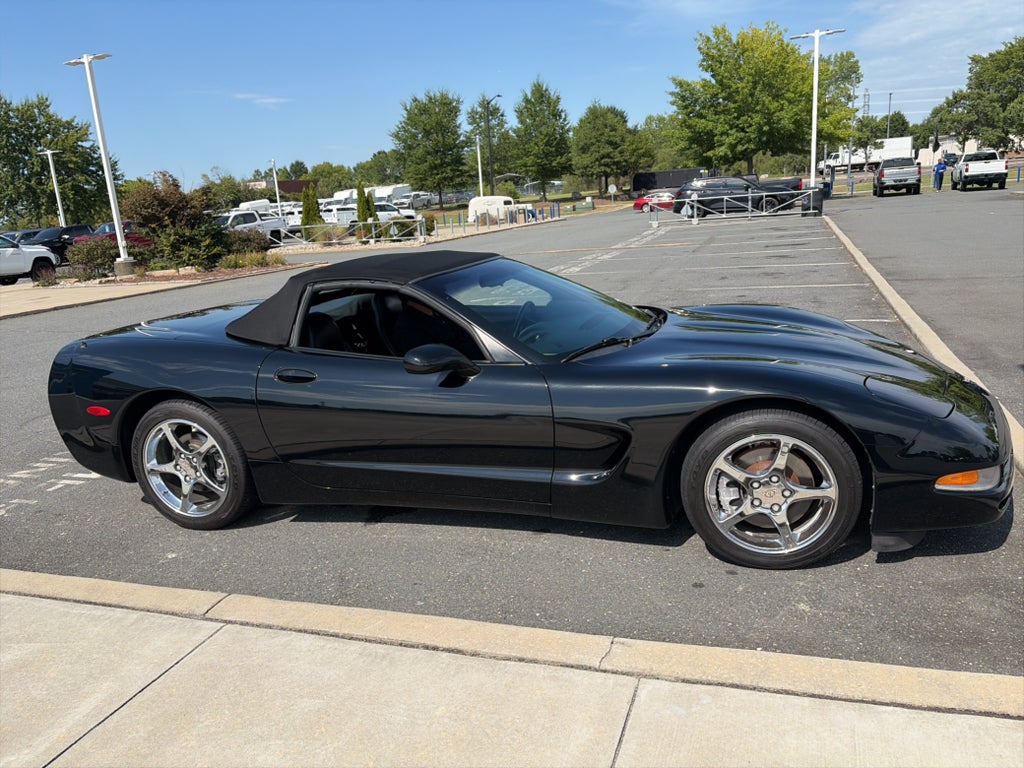 2000 Chevrolet Corvette 2dr Convertible