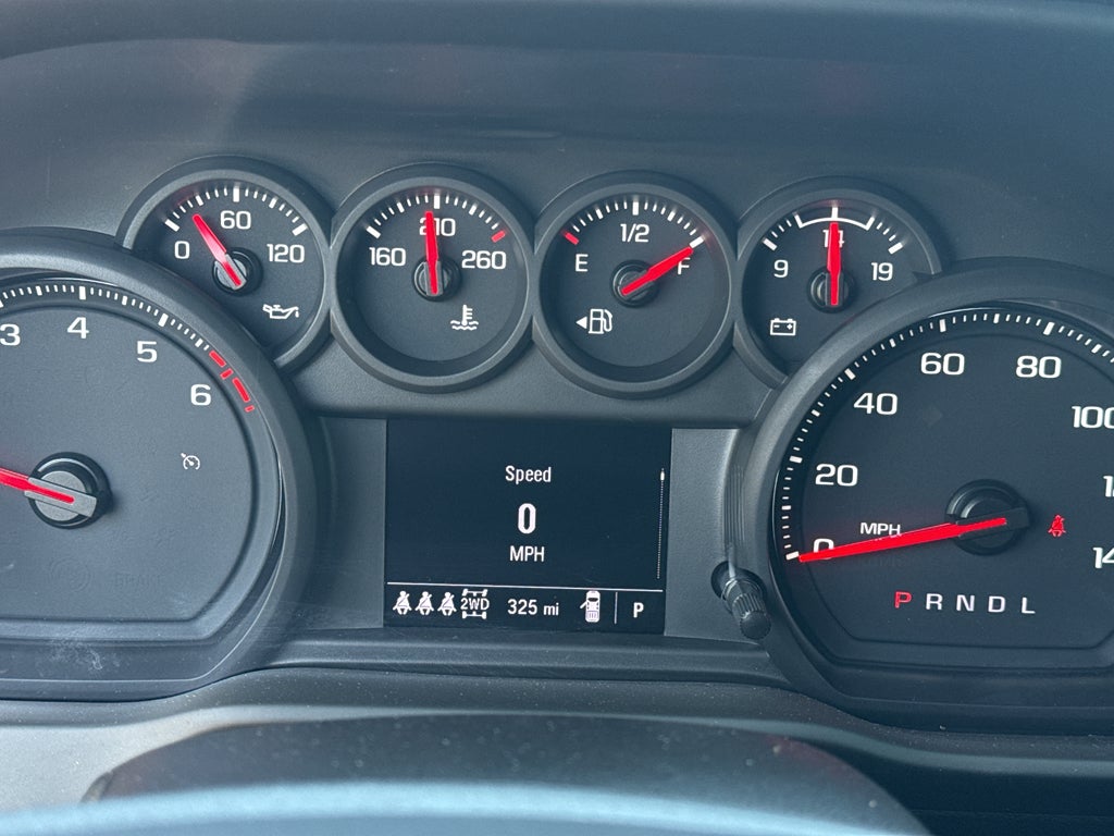 2025 Chevrolet Silverado 1500 Custom