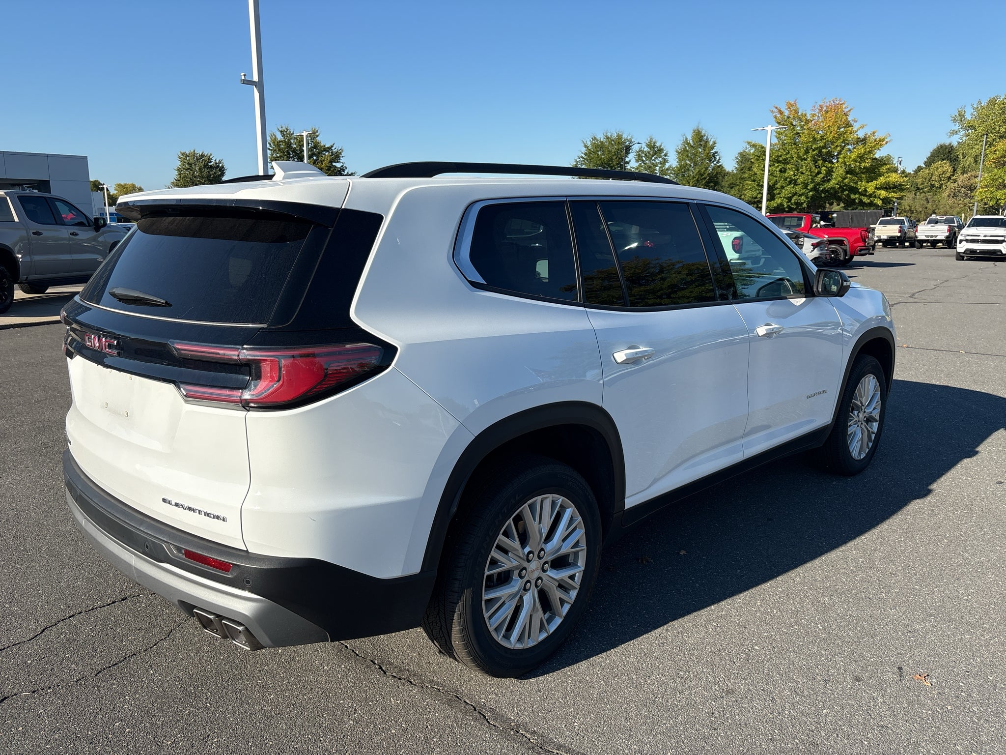 2026 GMC Acadia Elevation