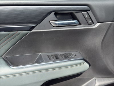 2025 GMC Acadia AT4
