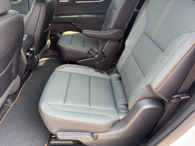 2025 GMC Acadia AT4