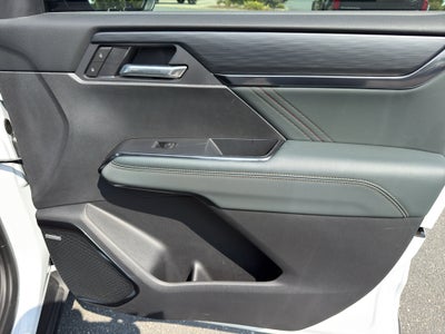 2025 GMC Acadia AT4