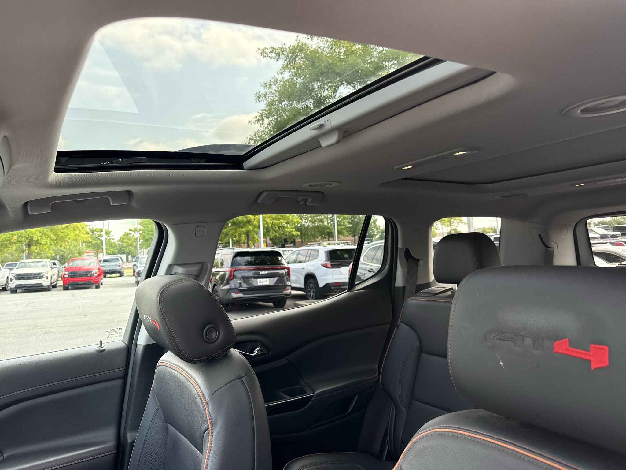 2020 GMC Acadia AT4
