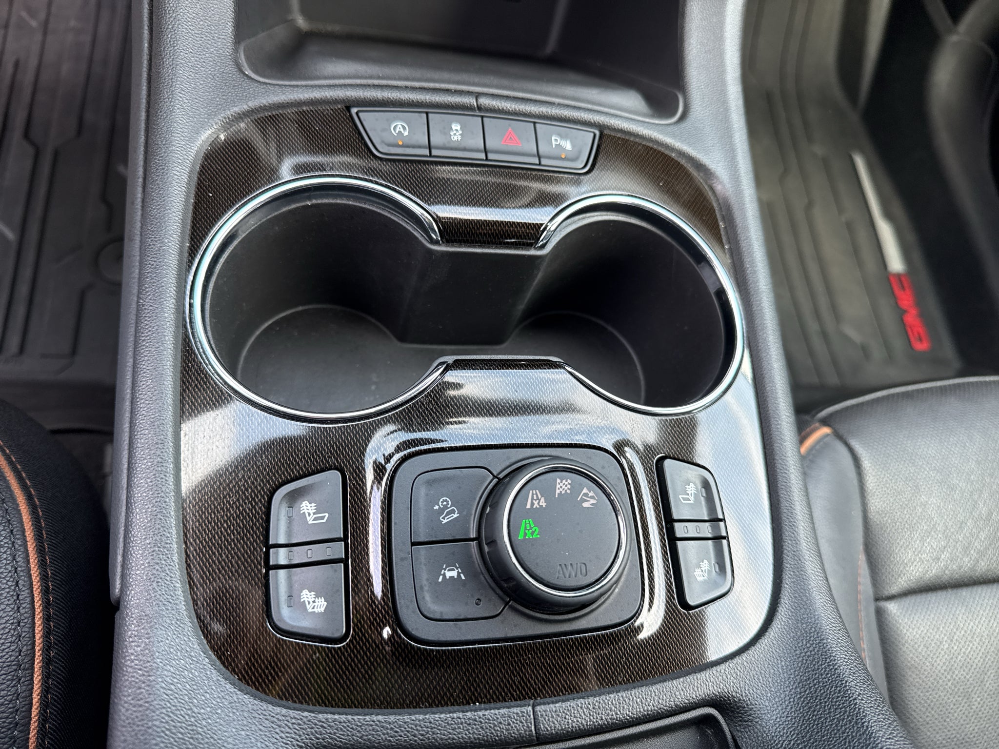 2020 GMC Acadia AT4
