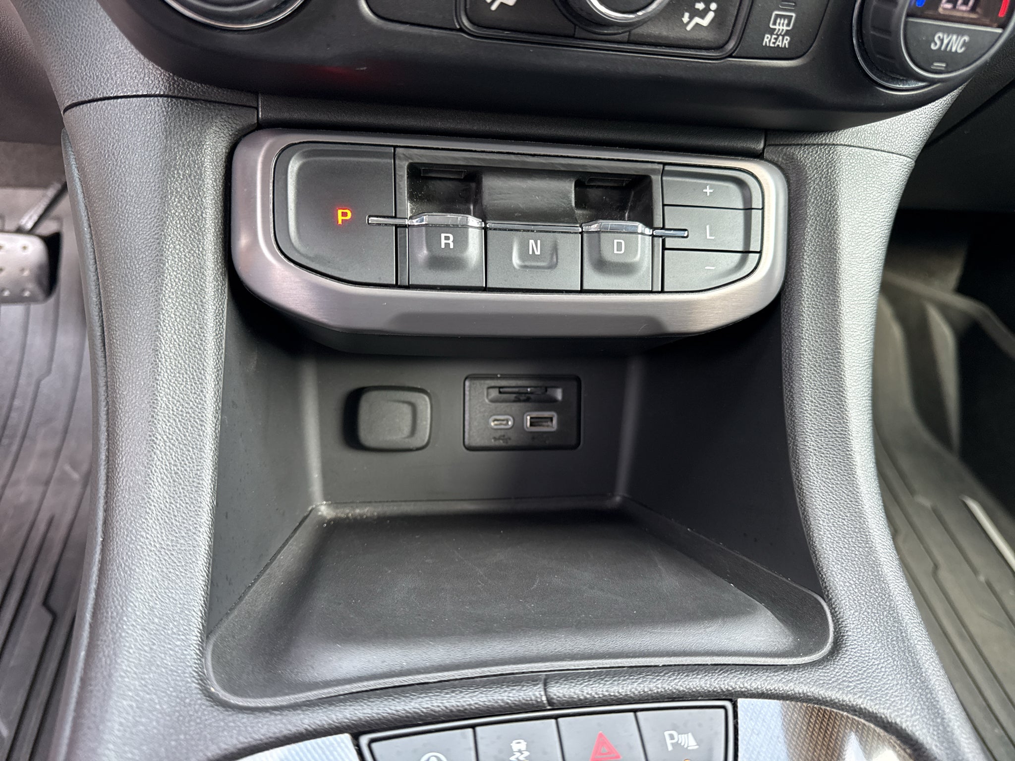 2020 GMC Acadia AT4