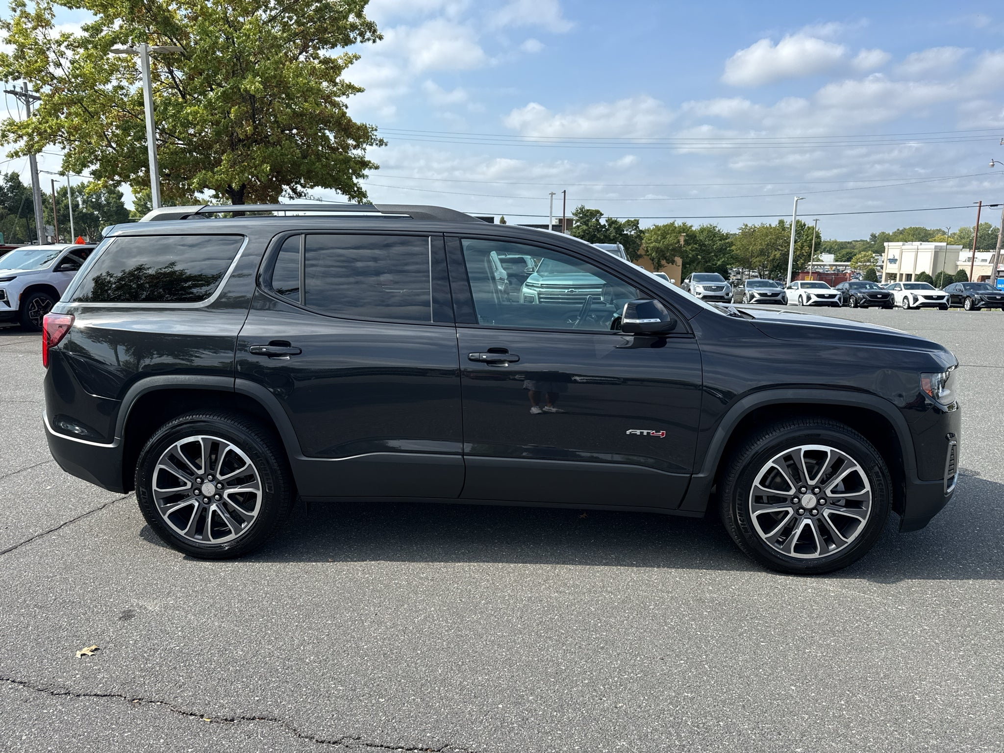 2020 GMC Acadia AT4